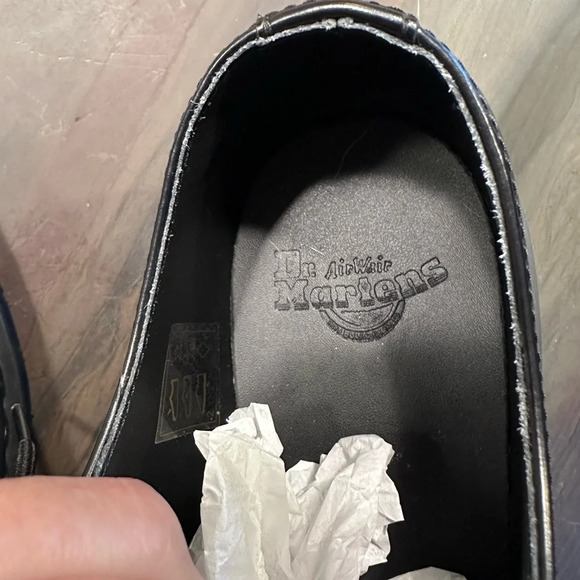 Dr Martens NWT size 41 - Picture 3 of 11